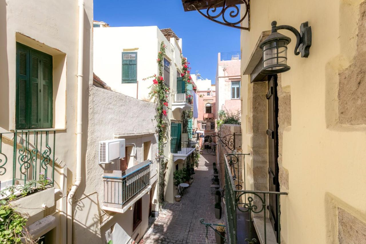 בית אירוח Ifigenia Trad.rooms In Oldtown By.marios