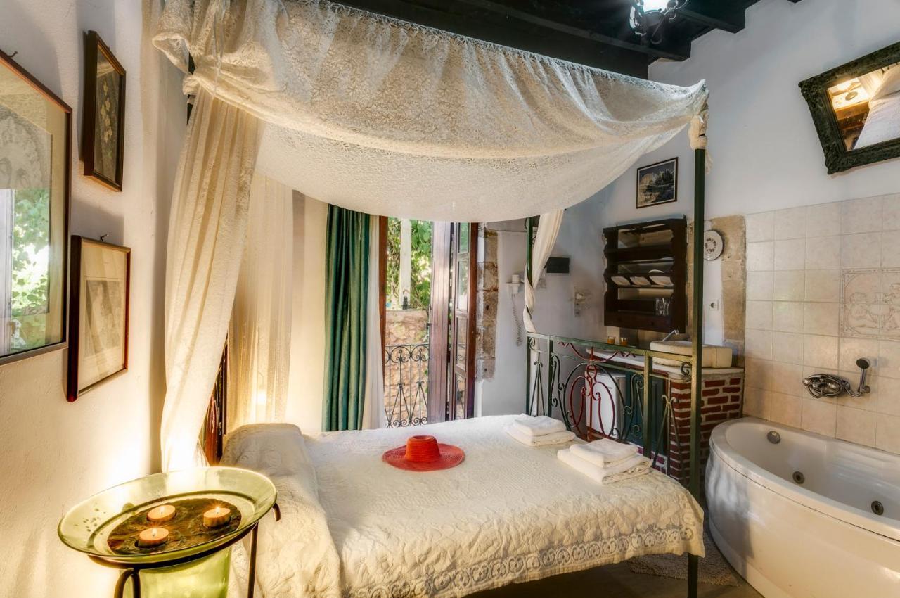 Ifigenia Trad.rooms In Oldtown By.marios * Hanya